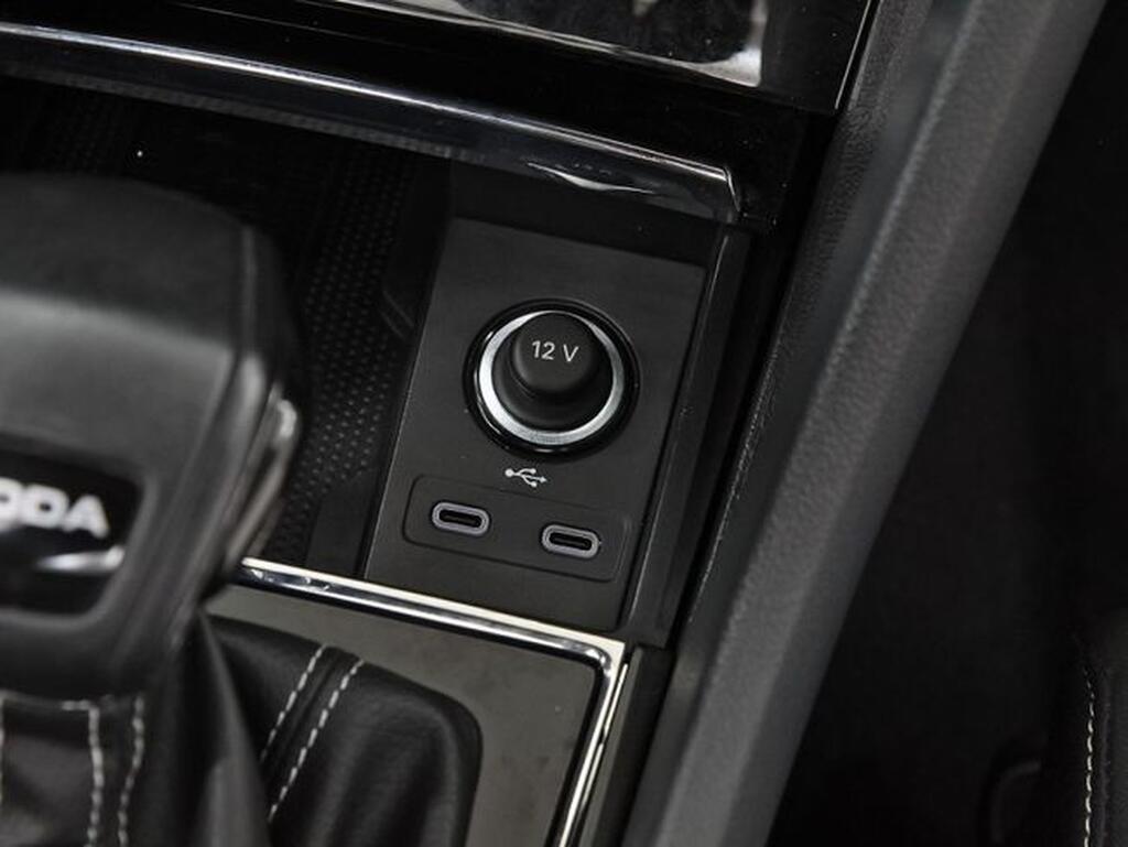 Skoda Karoq 1.5 TSI 110kW (150CV) DSG ACT Sportline Segunda mano