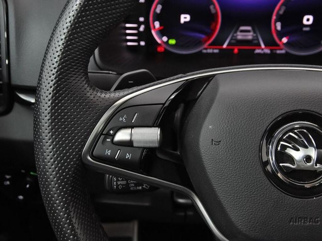 Skoda Karoq 1.5 TSI 110kW (150CV) DSG ACT Sportline Segunda mano