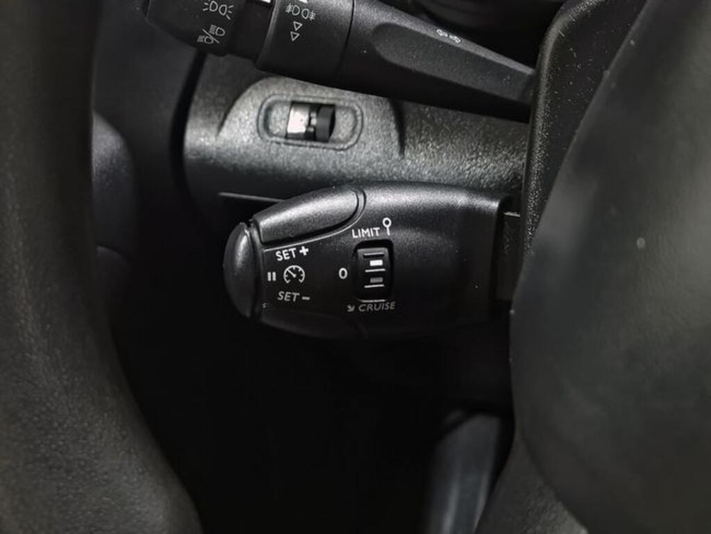 Citroën Berlingo * BERLINGO FURGON 1.5 BLUEHDI 100 TALLA M CONTROL 3P Segunda mano