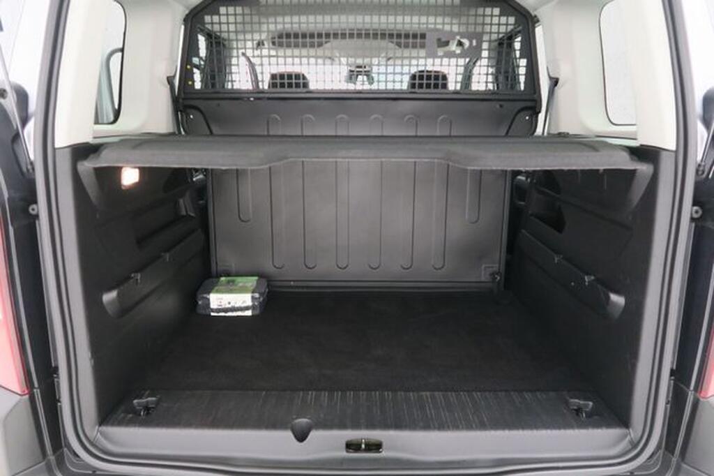 Peugeot Rifter 1.5 BLUEHDI 100CV ALLURE BUSINESS STD 4P Segunda mano