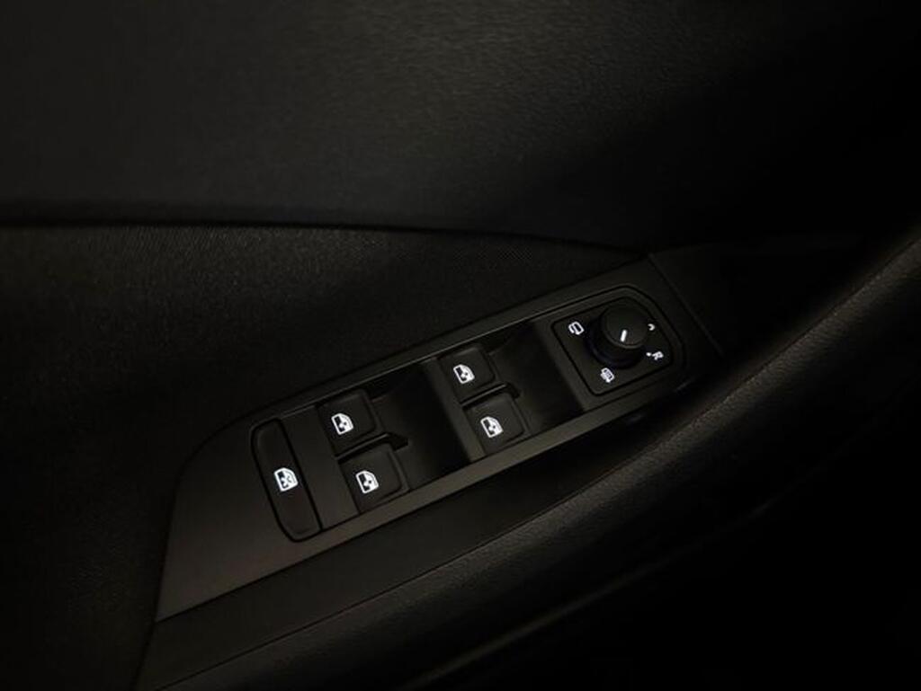 Skoda Kamiq 1.0 TSI 85kW (115CV) DSG SELECTION Segunda mano