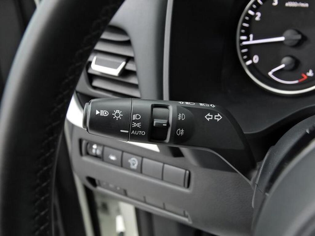 Nissan Qashqai DIG-T 103kW (140CV) mHEV 4x2 Acenta Segunda mano