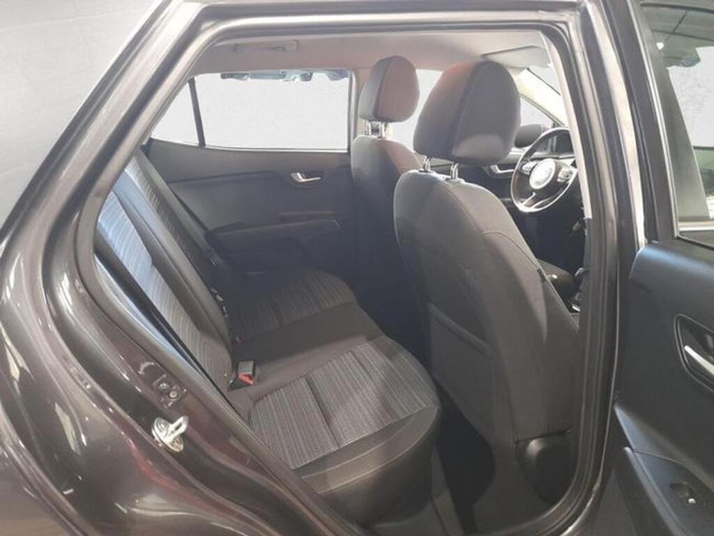 Kia Stonic 1.0 T-GDi 74kW (100CV) Drive 11