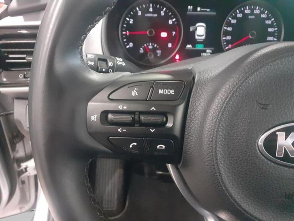 Kia Stonic 1.0 T-GDi 74kW (100CV) Drive Segunda mano