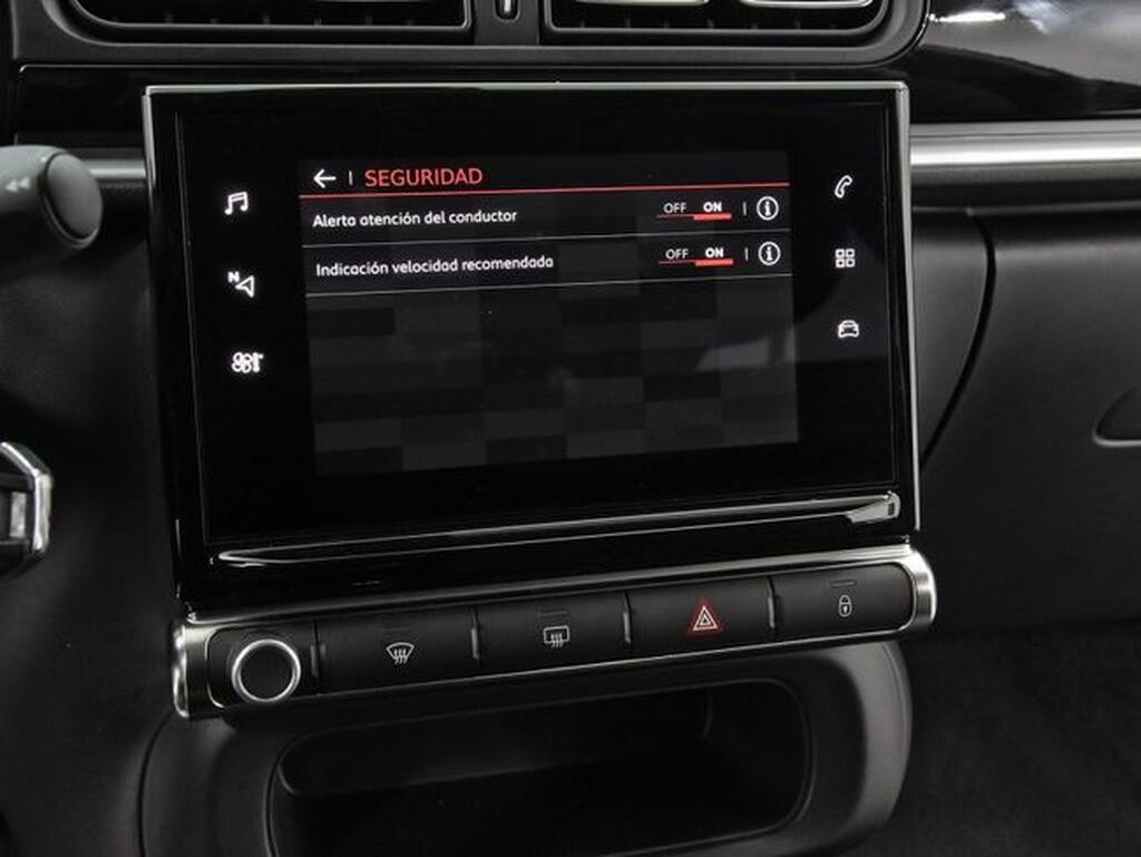 Citroën C3 PureTech 60KW (83CV) Shine 16