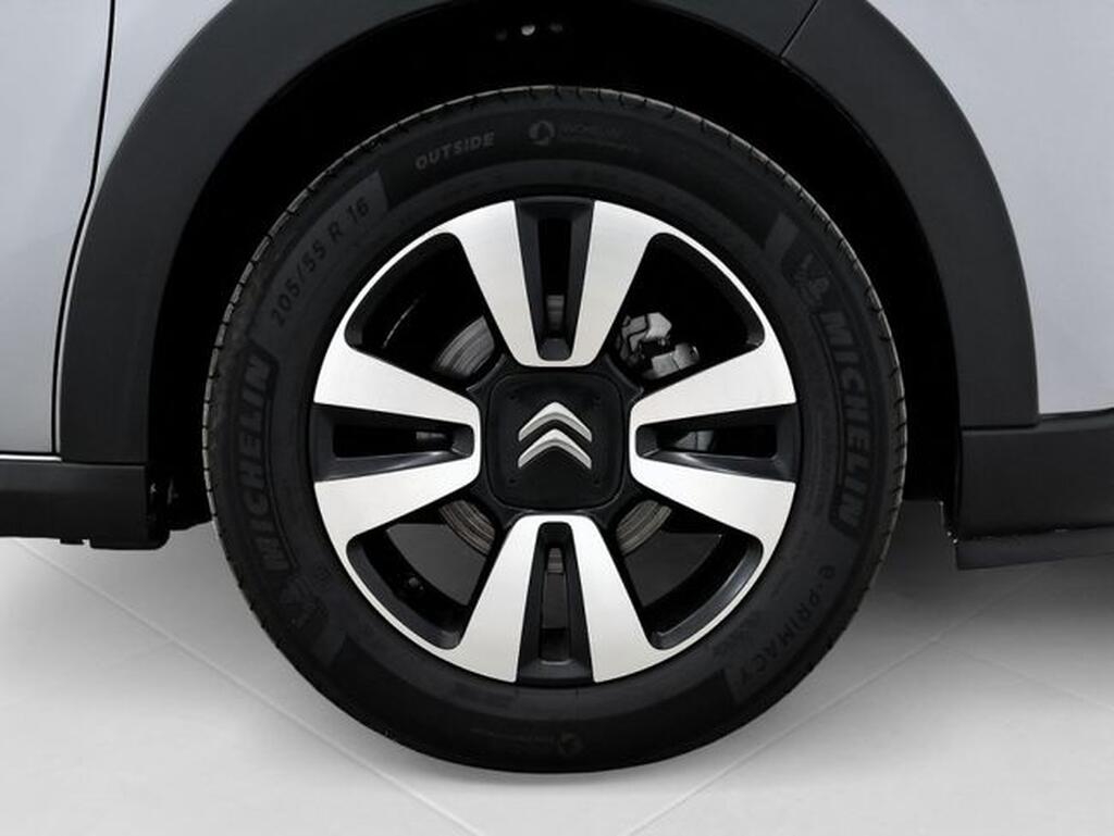 Citroën C3 PureTech 60KW (83CV) Shine 11