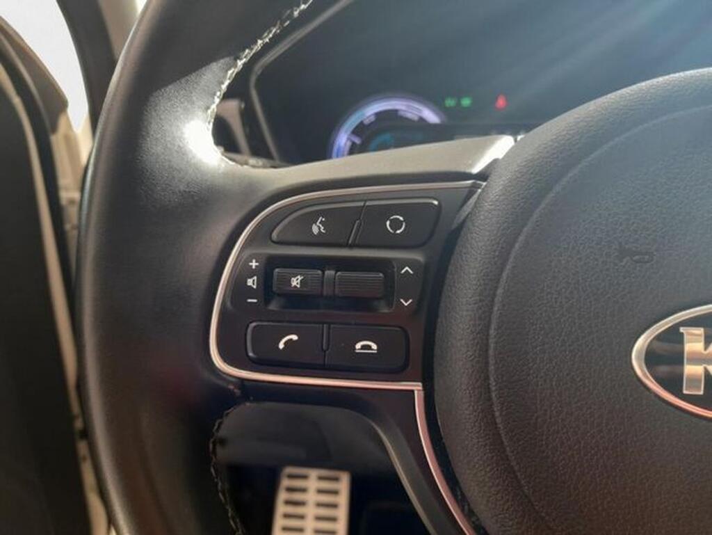 Kia Niro 1.6 GDi HEV 104kW (141CV) Emotion Segunda mano