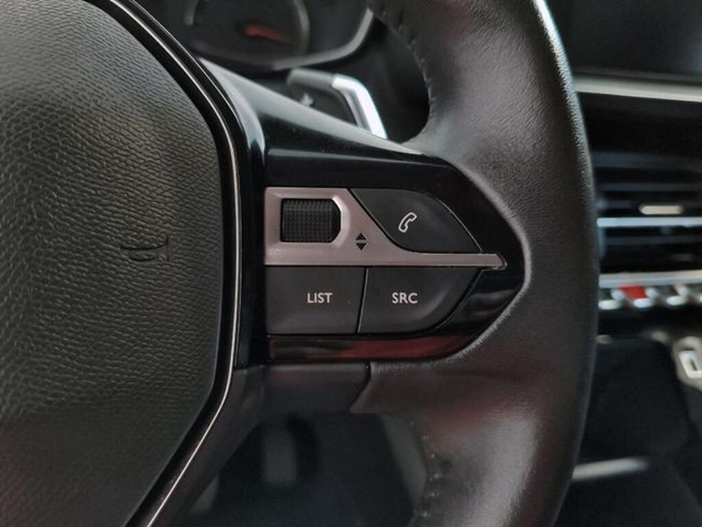 Peugeot 208 PureTech 73kW (100CV) EAT8 Active Pack Segunda mano