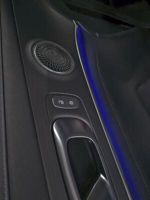 Ebro S800 1.5 TGDI PHEV Luxury E-CVT 12