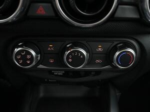 Nissan Juke DIG-T 86 kW (117 CV) 6 M/T ACENTA 19