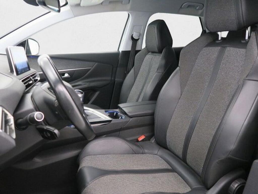 Peugeot 3008 1.2 PURETECH 130 ALLURE 5P Segunda mano