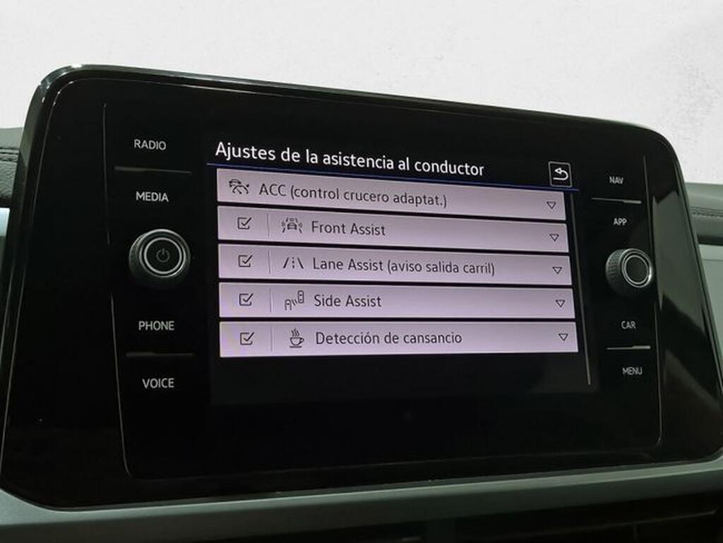 Volkswagen T-Roc Dark 2.0 TDI 110kW (150CV) 23