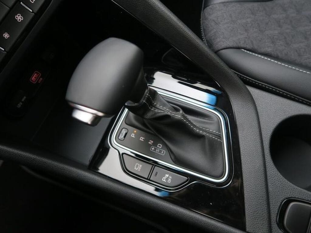 Kia Niro 1.6 GDi HEV 104kW (141CV) Drive Segunda mano