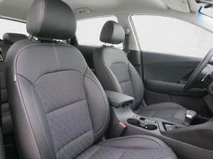Kia Niro 1.6 GDi HEV 104kW (141CV) Drive 14