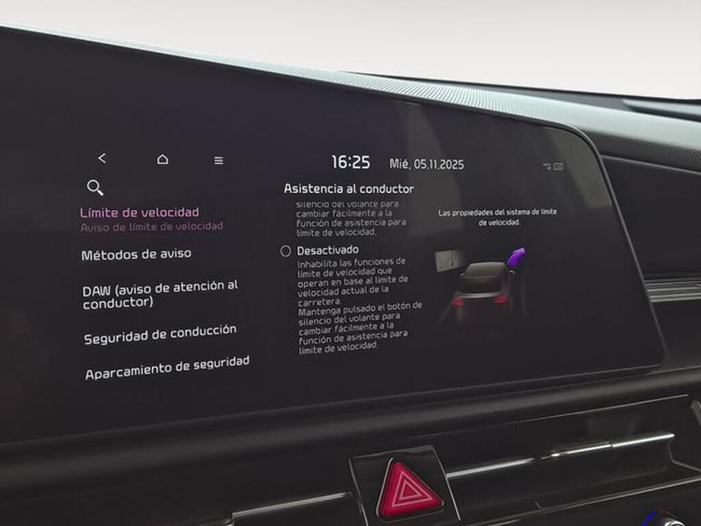 Kia Niro 1.6 GDi HEV 104kW (141CV) Concept 27