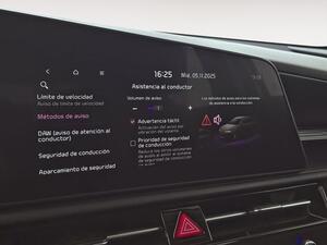Kia Niro 1.6 GDi HEV 104kW (141CV) Concept 28