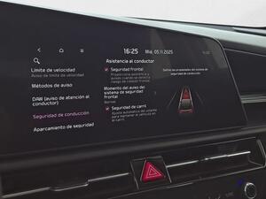 Kia Niro 1.6 GDi HEV 104kW (141CV) Concept 31