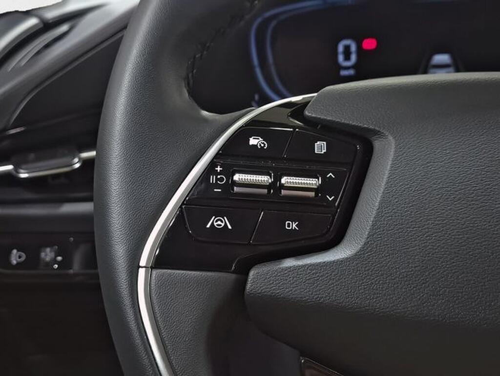 Kia Niro 1.6 GDi HEV 104kW (141CV) Concept 16