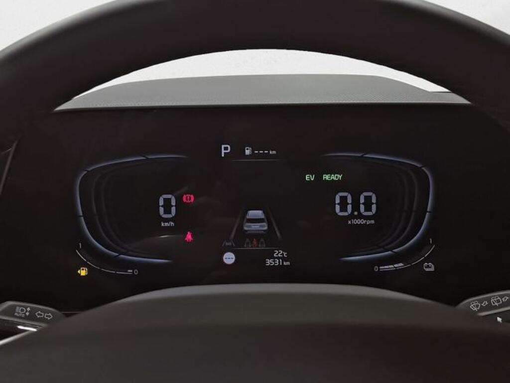 Kia Niro 1.6 GDi HEV 104kW (141CV) Concept 13