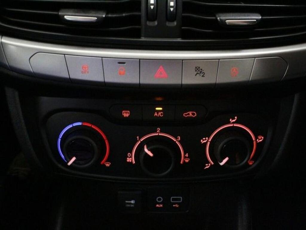 Fiat Tipo 1.4 T-Jet 16v 88kW (120CV) Lounge 15