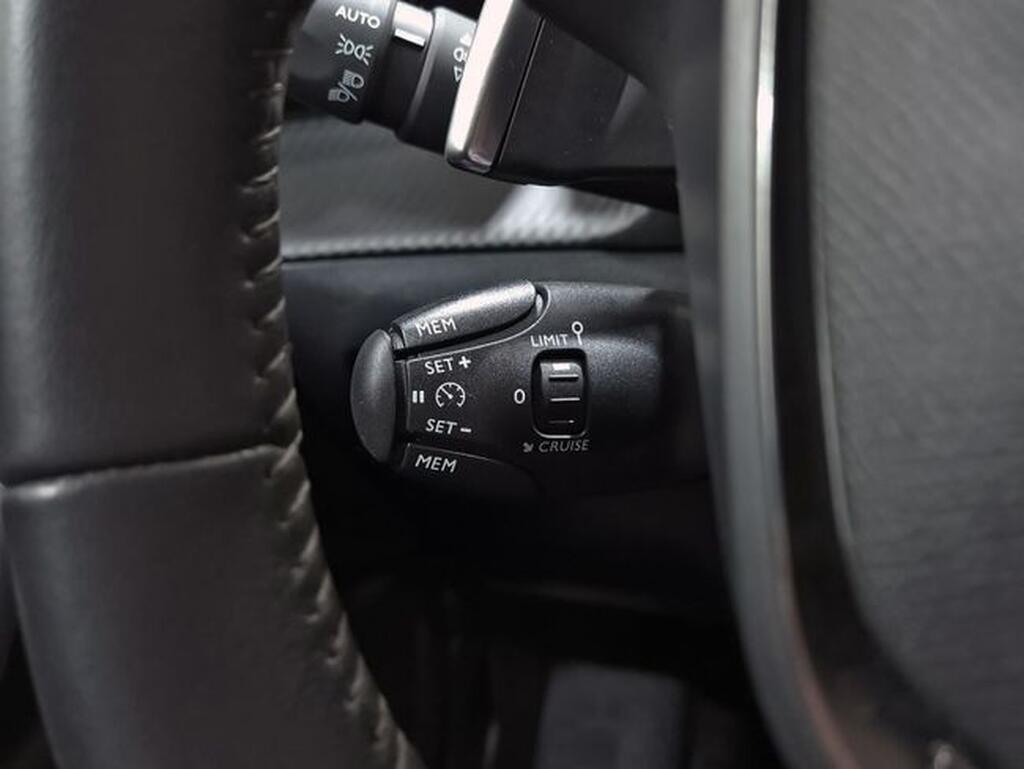 Peugeot 2008 Active Pack BlueHDI 130 S&S EAT8 Segunda mano