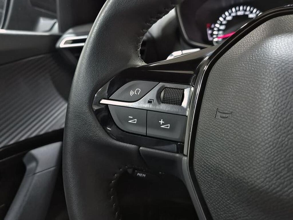 Peugeot 2008 Active Pack BlueHDI 130 S&S EAT8 Segunda mano