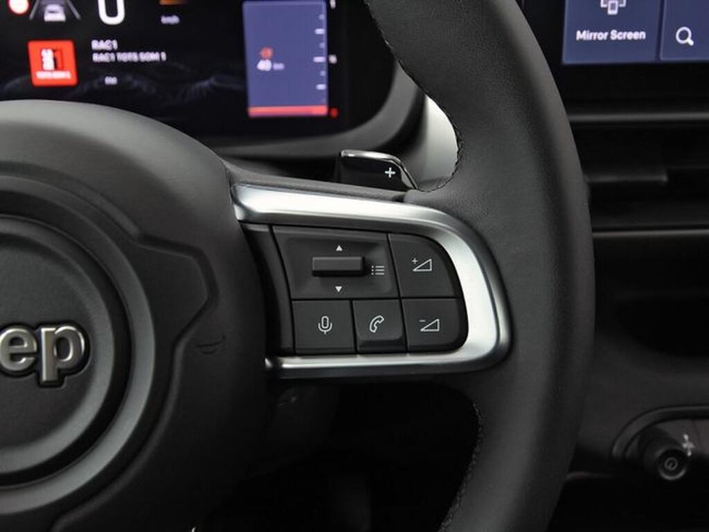 Jeep Avenger 1.2 eHybrid 74kW (100CV) Altitude Segunda mano