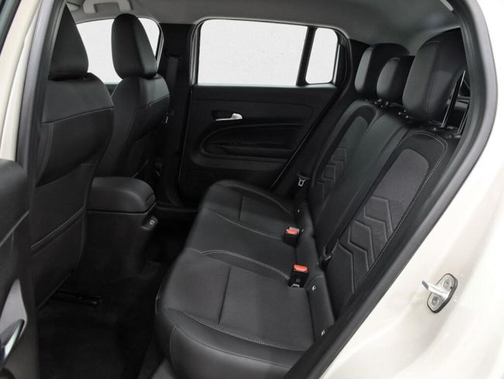 Jeep Avenger 1.2 eHybrid 74kW (100CV) Altitude Segunda mano