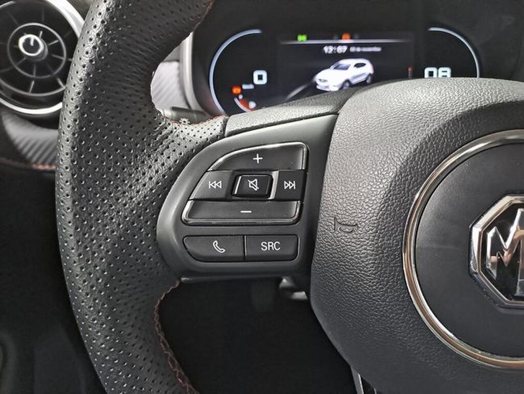MG ZS 1.5 Luxury 19