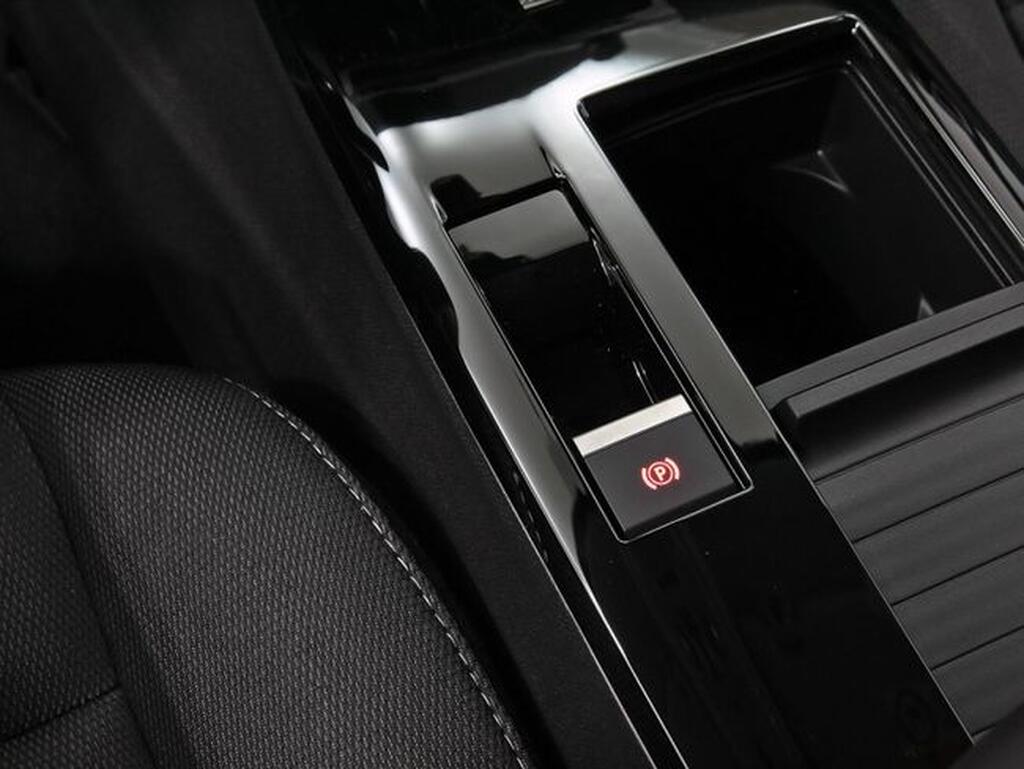 Citroën C4 Hybrid 110 ë-DCS6 Plus 30