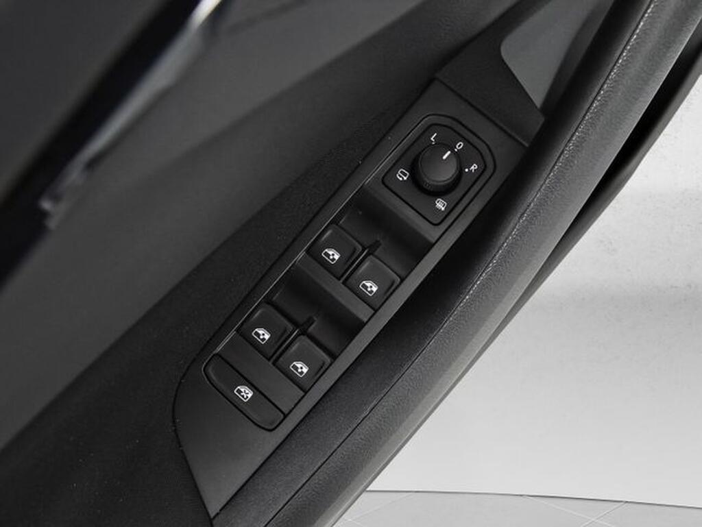 Skoda Kamiq 1.0 TSI 70kW (95CV) AMBITION Segunda mano