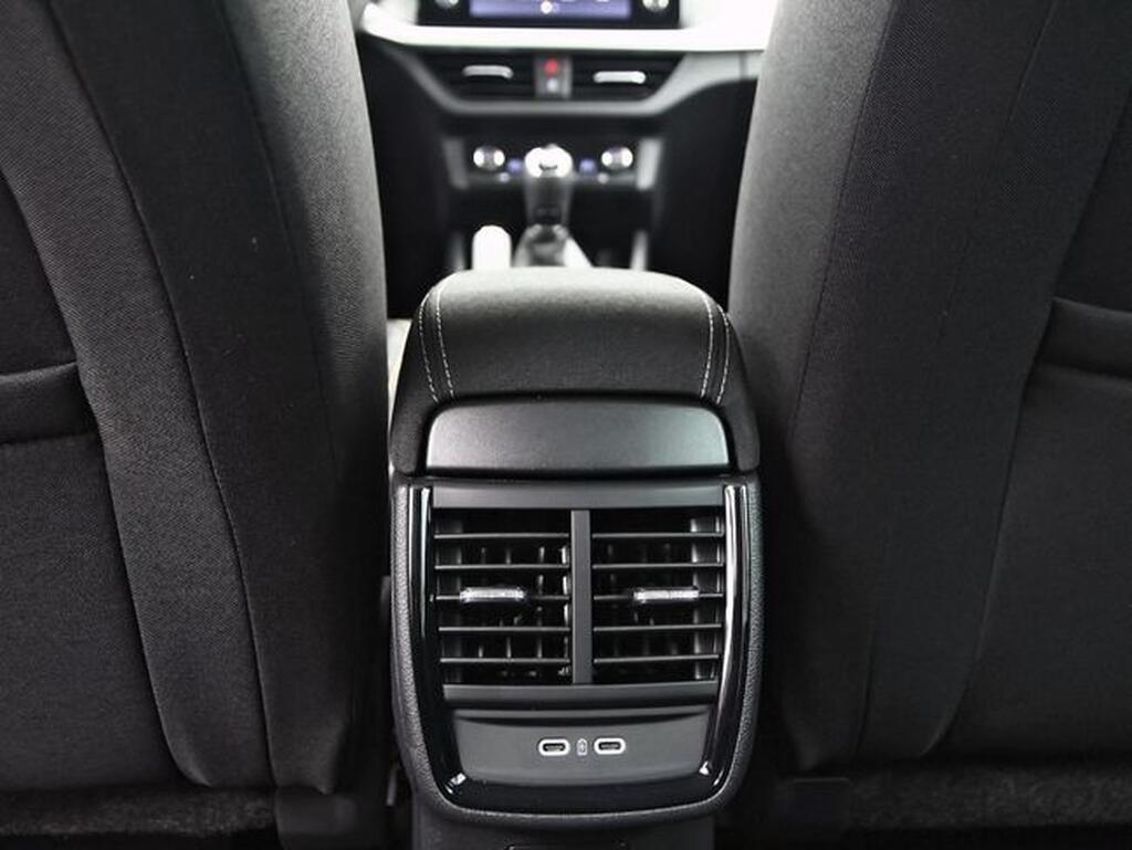 Skoda Kamiq 1.0 TSI 70kW (95CV) AMBITION Segunda mano