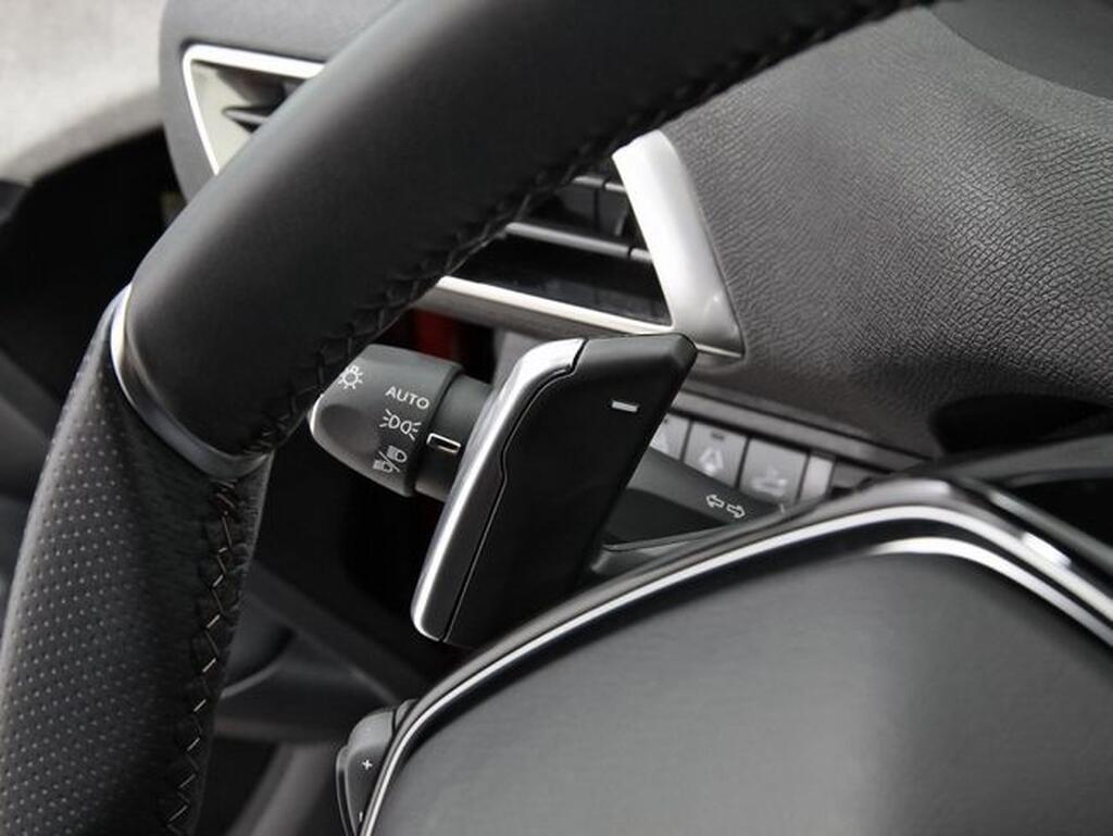 Peugeot 3008 Hybrid 1.2 100KW GT eDCS6 Segunda mano