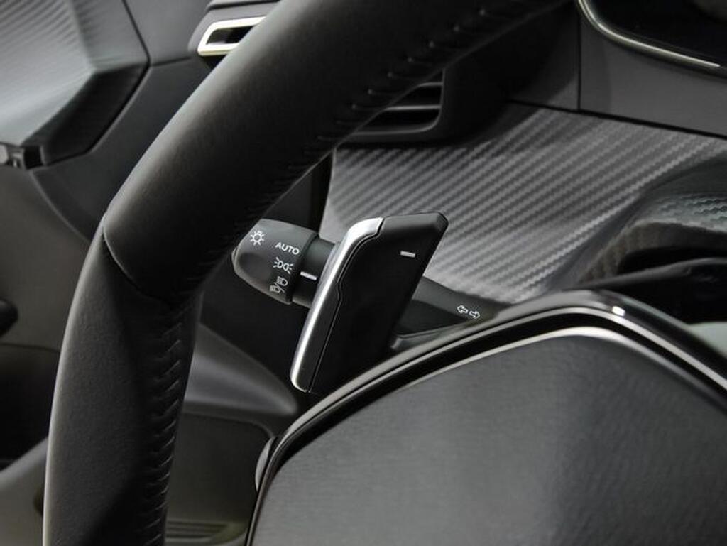 Peugeot 208 Style HYBRID 110 eDCS6 Segunda mano