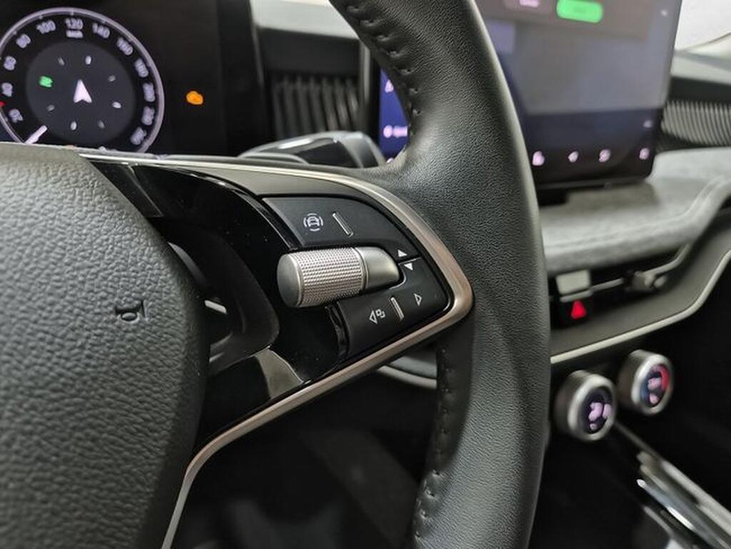 Skoda Superb Combi 1.5 TSI m-HEV 110kW DSG Selection Segunda mano