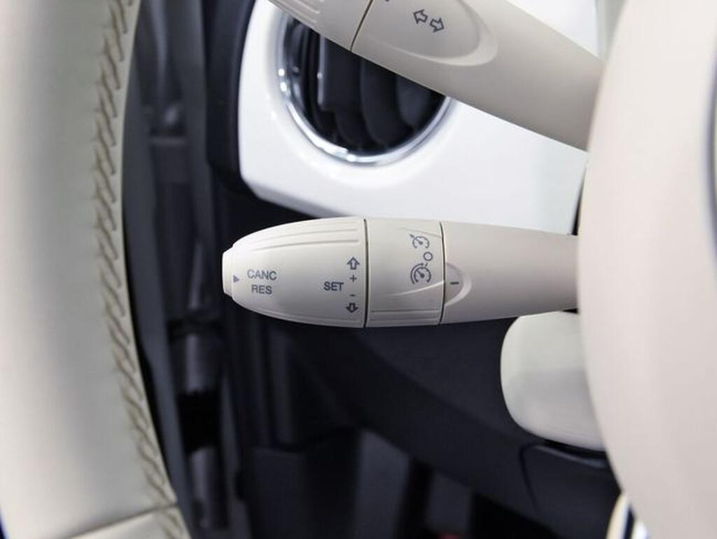 Fiat 500 Dolcevita 1.0 Hybrid 51KW (70 CV) Segunda mano