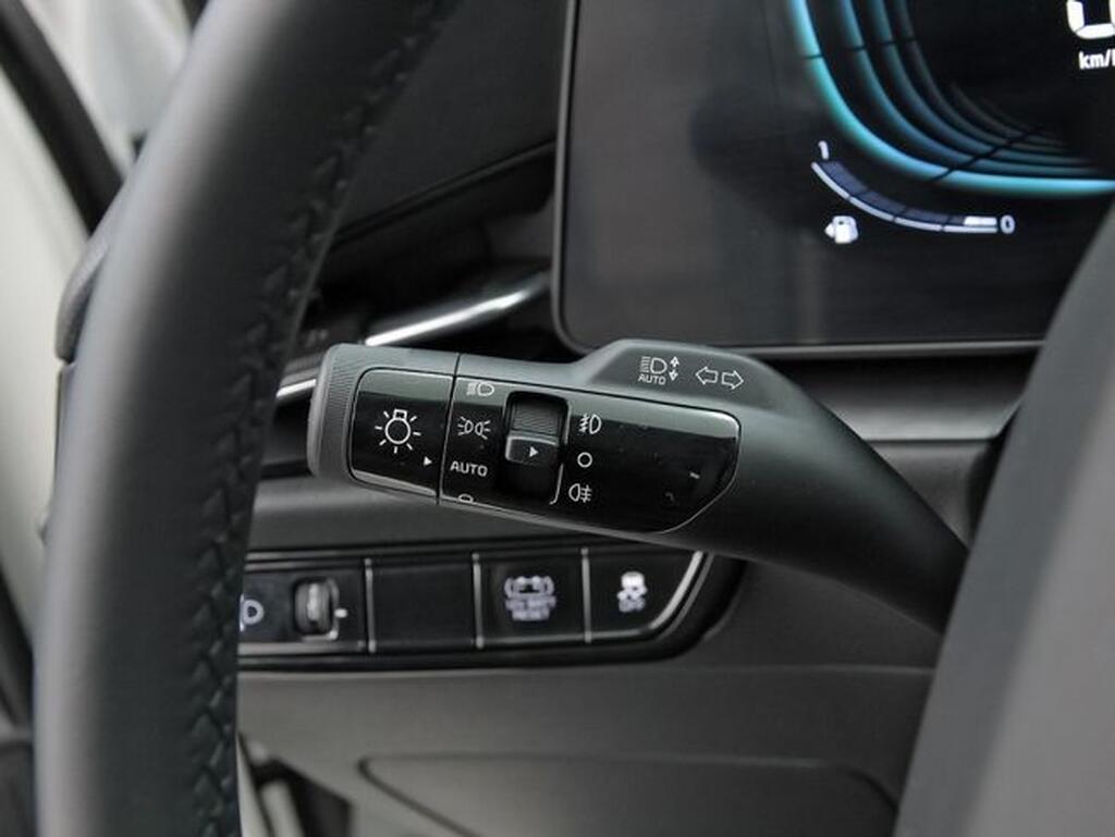 Kia Niro 1.6 GDi HEV 104kW (141CV) Drive Segunda mano