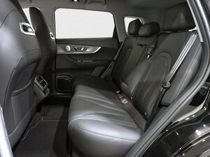 Ebro S700 1.6 TGDI Luxury 7 DCT 8