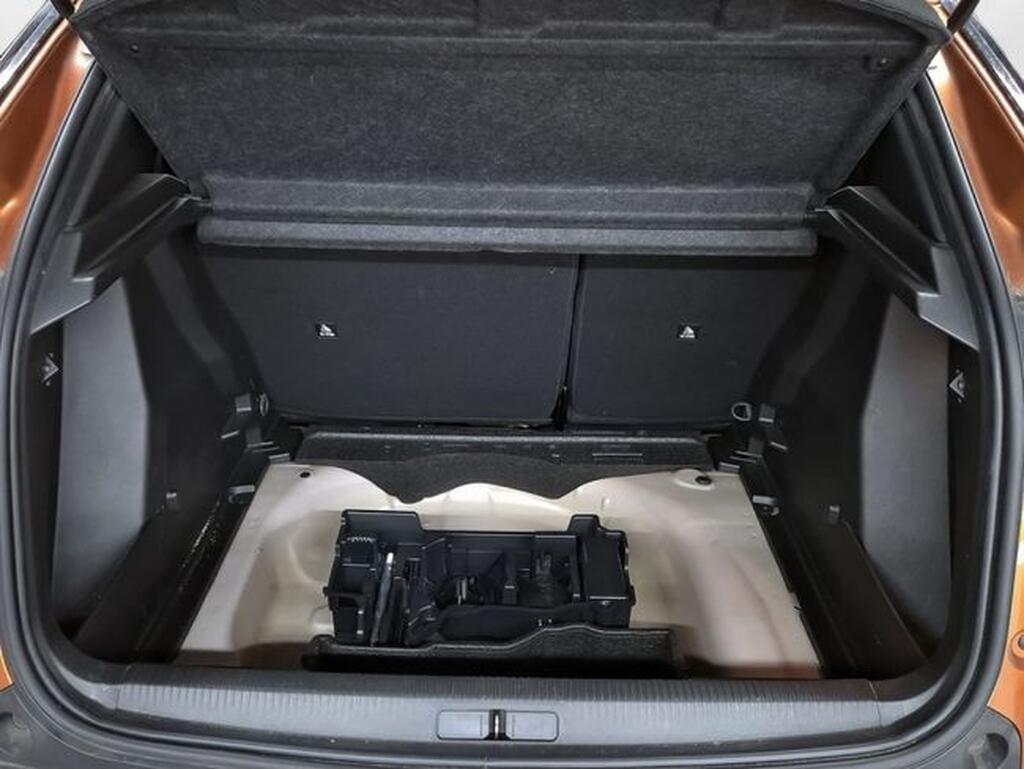 Peugeot 2008 Active Pack Puretech 100 S&S 6 Vel. MAN Segunda mano