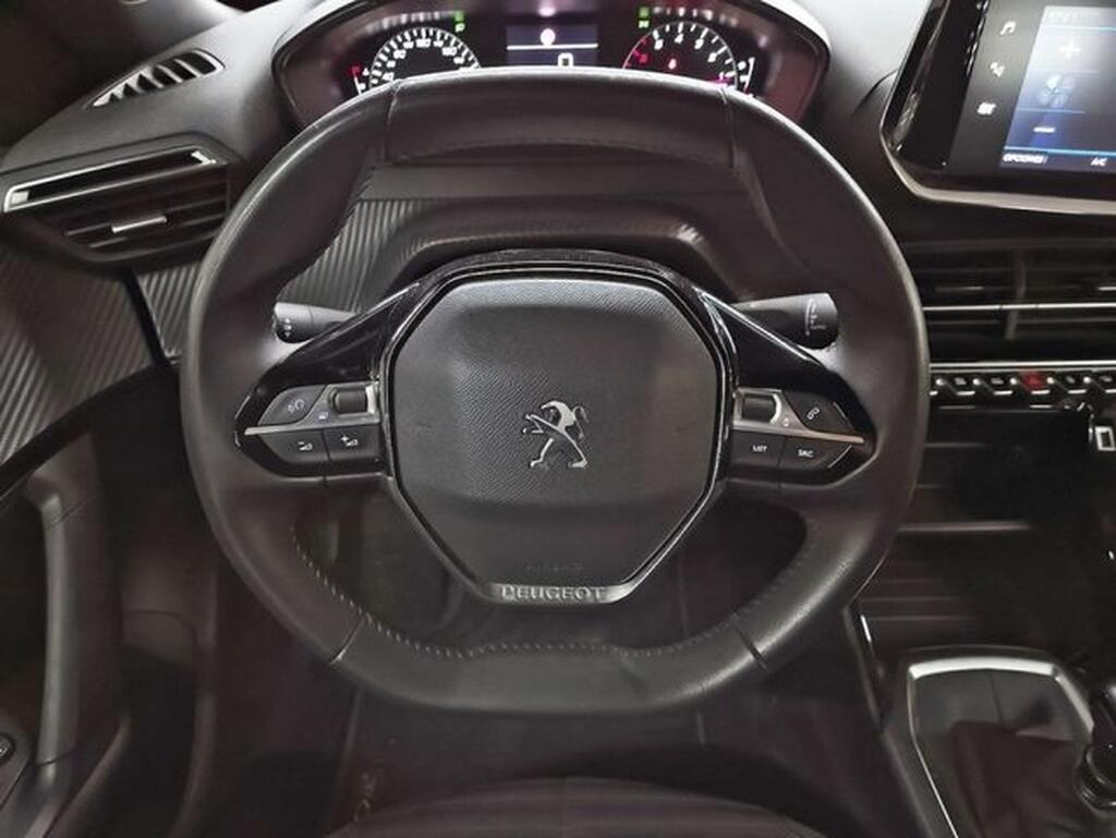 Peugeot 2008 Active Pack Puretech 100 S&S 6 Vel. MAN Segunda mano