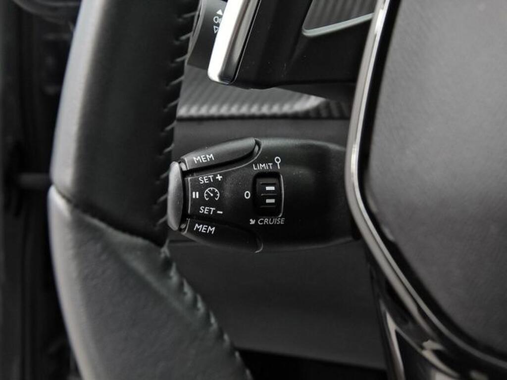 Peugeot 2008 N2008 Allure Hybrid 136 eDCS6 Segunda mano