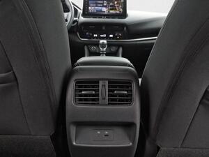 Nissan Qashqai 1.3 DIG-T MHEV 140CV N-CONNECTA 5P 28