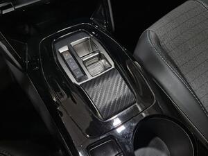 Peugeot 2008 Allure Pack Puretech 130 S&S EAT8 27