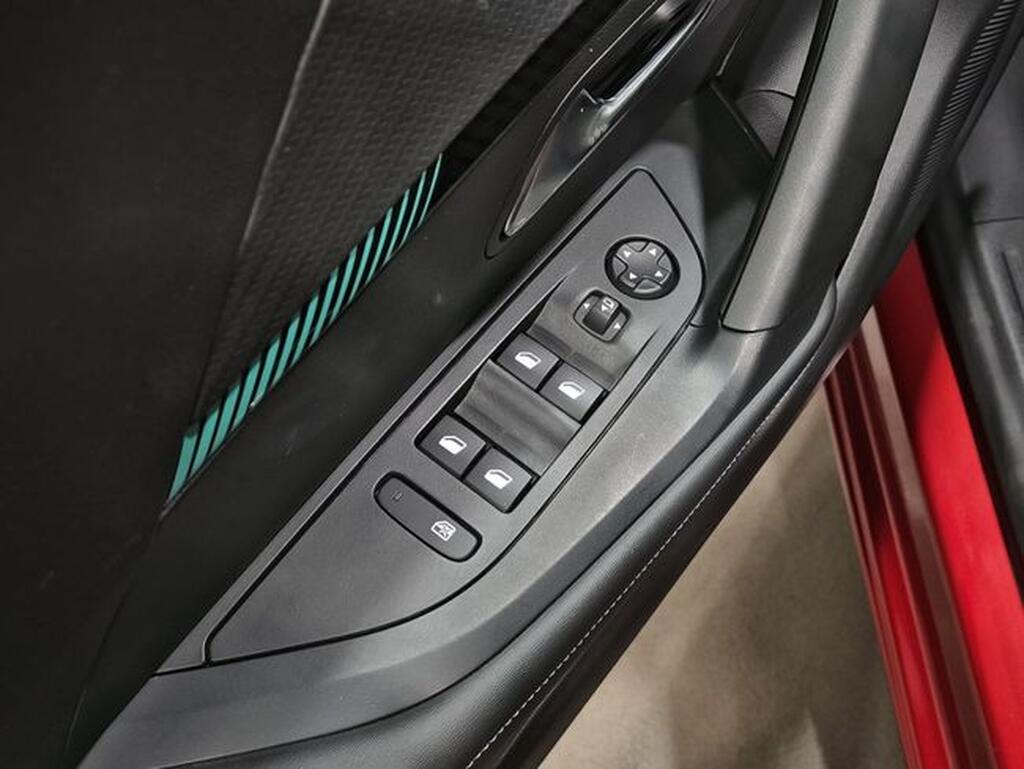 Peugeot 2008 Allure Pack Puretech 130 S&S EAT8 Segunda mano