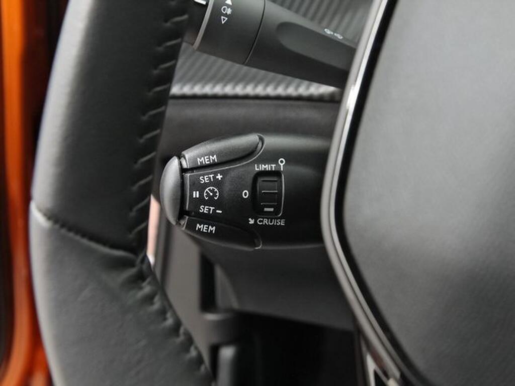 Peugeot 2008 Allure Pack BlueHDI 81kW (110CV) Segunda mano