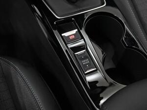 Peugeot 2008 Allure Pack BlueHDI 81kW (110CV) 31