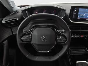 Peugeot 2008 Allure Pack BlueHDI 81kW (110CV) 21