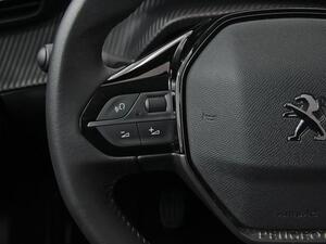 Peugeot 2008 Allure Pack BlueHDI 81kW (110CV) 19