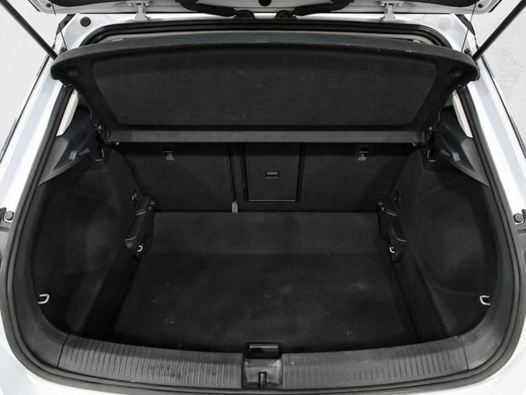 Volkswagen T-Cross Advance 1.0 TSI 81kW (110CV) 10