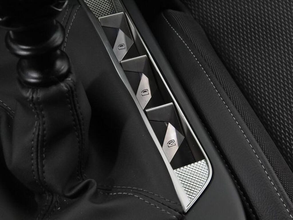 DS DS 3 PureTech 74kW (100CV) Bastille Segunda mano